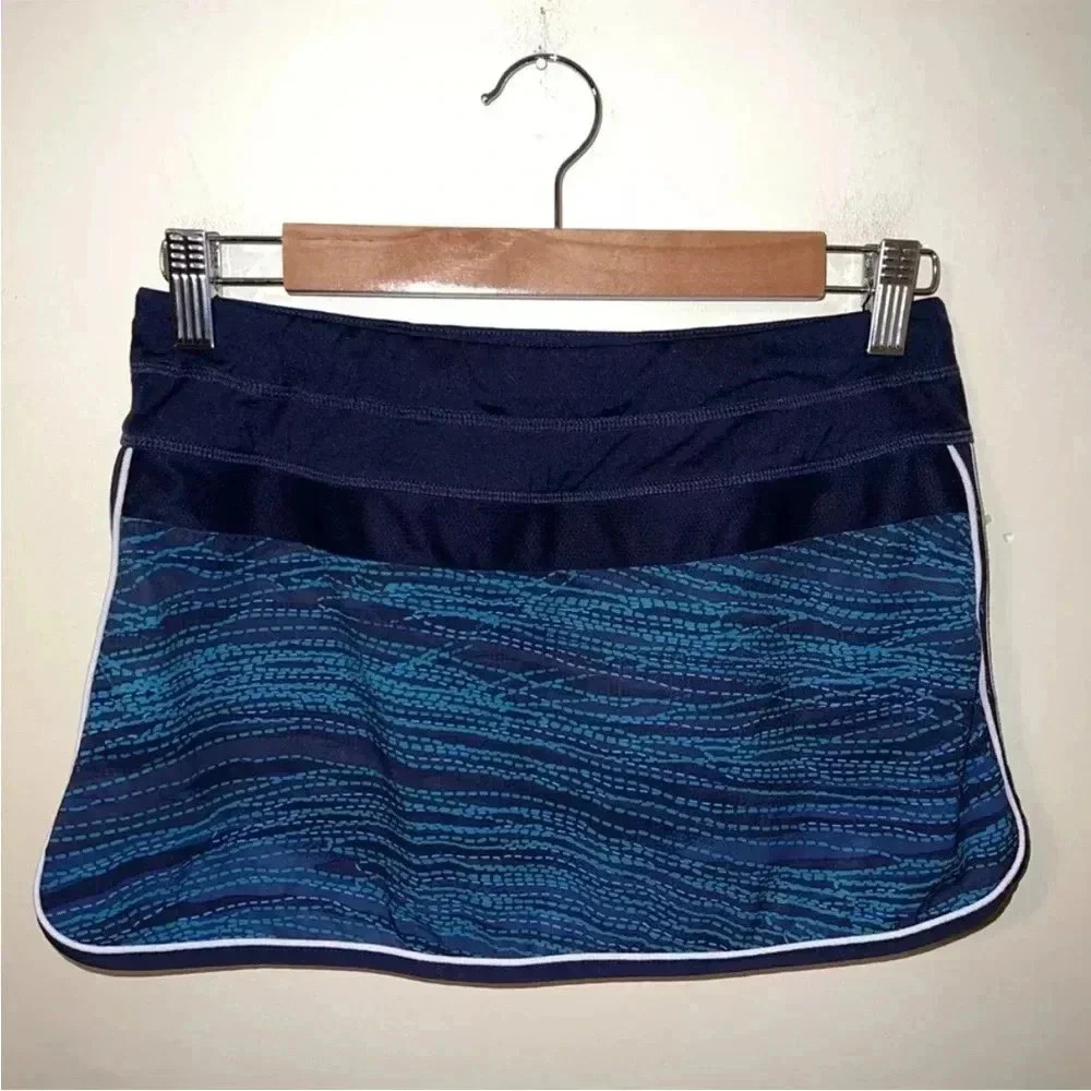 Athleta Navy and Teal Patterned Mini Skirt